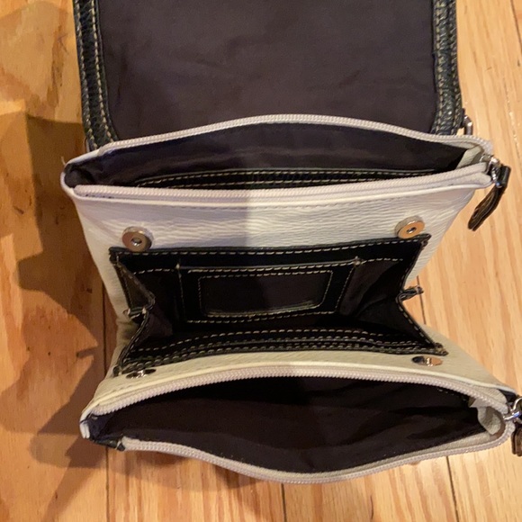 Chaps purse - Picture 2 of 3